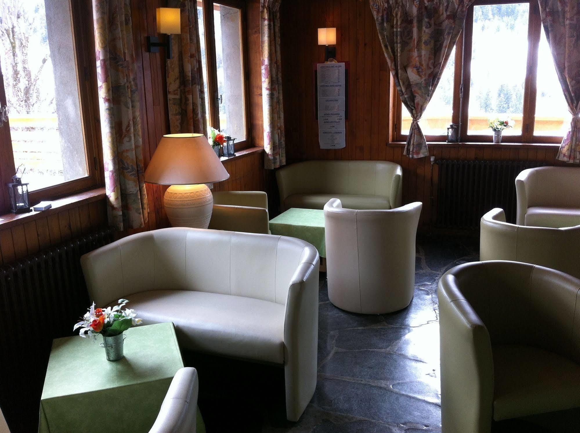 Hotel Le Genepi Meribel Bagian luar foto